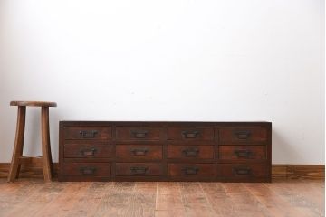 アンティーク家具　古民具・骨董　角手の12杯引き出し