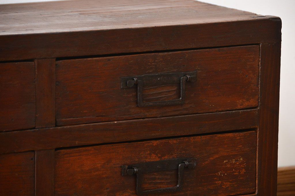 アンティーク家具　古民具・骨董　角手の12杯引き出し