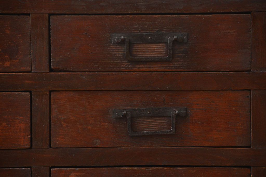 アンティーク家具　古民具・骨董　角手の12杯引き出し