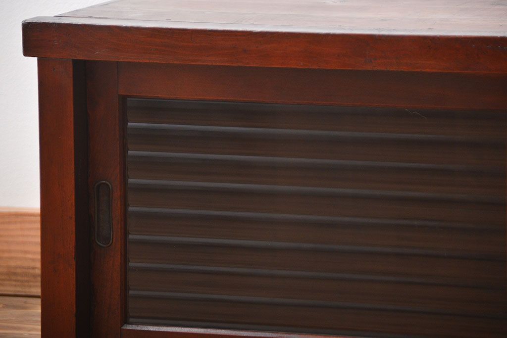 レトロ家具　昭和レトロ　モールガラス入り小さなローボード