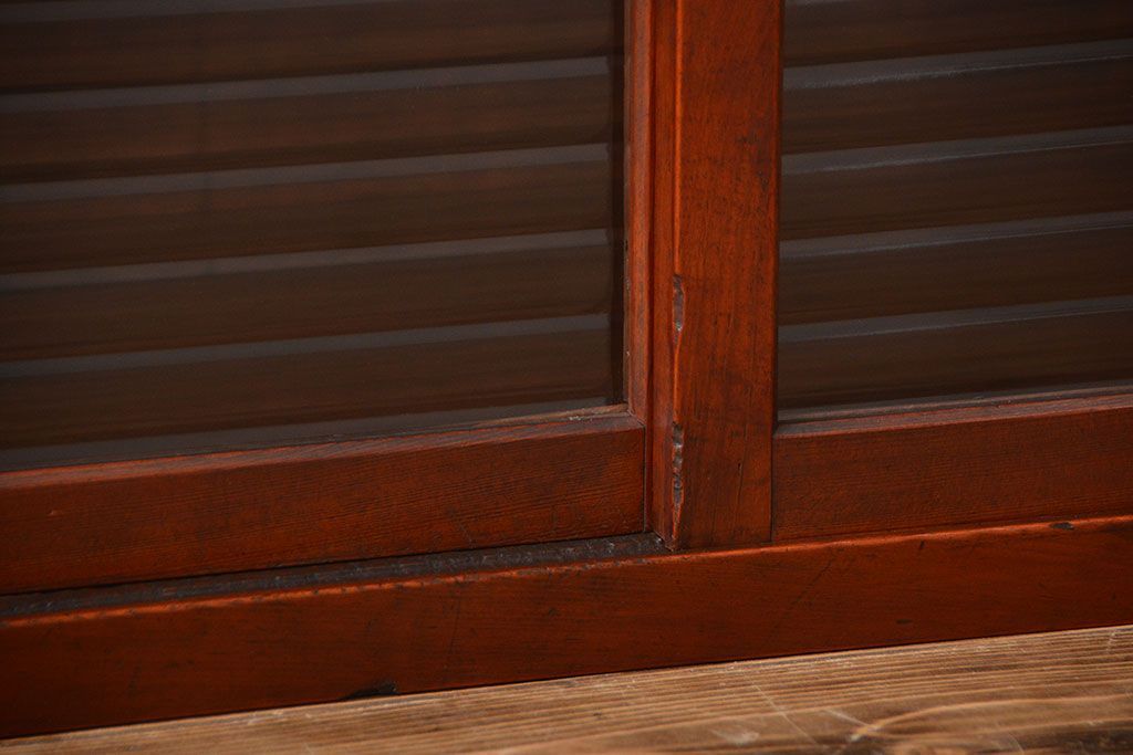 レトロ家具　昭和レトロ　モールガラス入り小さなローボード