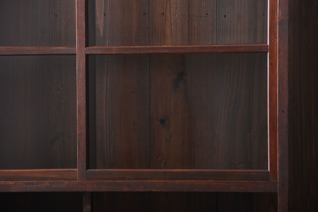 アンティーク家具　アンティーク　引き戸付き薄型収納棚(キャビネット)