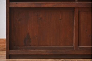 アンティーク家具　アンティーク　引き戸付き薄型収納棚(キャビネット)