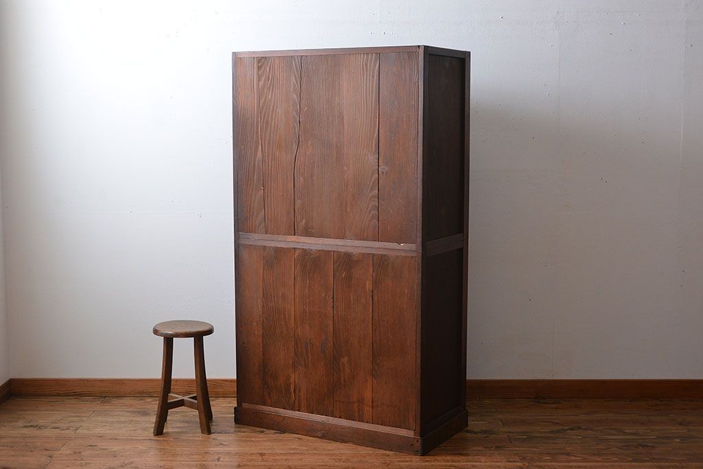 アンティーク家具　アンティーク　前面欅材!ダイヤガラス入り引き戸収納棚