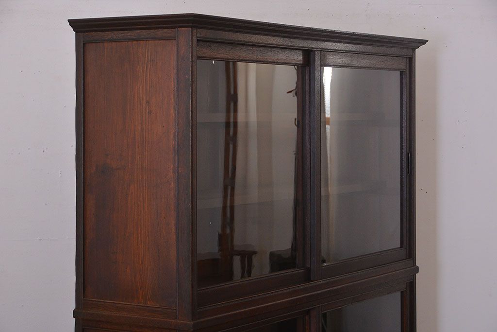 アンティーク家具　大正ロマン　引き出し付き!大きなガラス引き戸収納棚