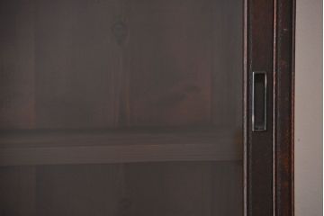 アンティーク家具　大正ロマン　引き出し付き!大きなガラス引き戸収納棚