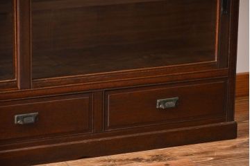 アンティーク家具　大正ロマン　引き出し付き!大きなガラス引き戸収納棚