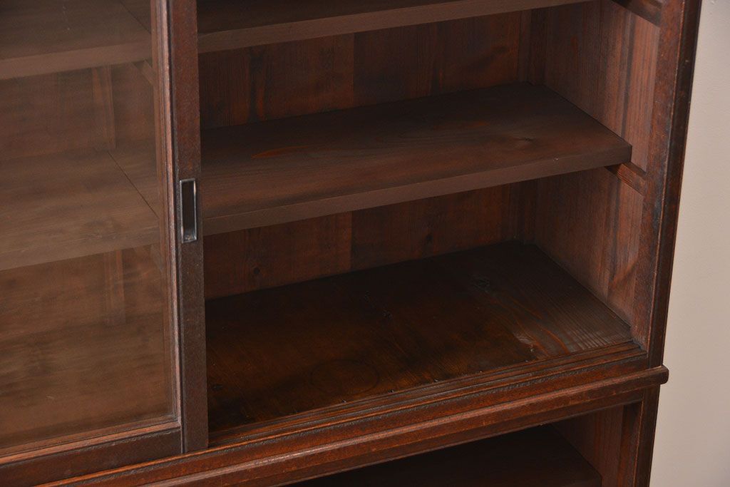 アンティーク家具　大正ロマン　引き出し付き!大きなガラス引き戸収納棚