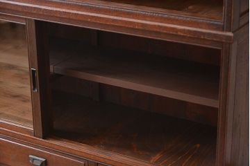 アンティーク家具　大正ロマン　引き出し付き!大きなガラス引き戸収納棚