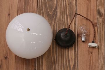 アンティーク　レトロで可愛いガラス天井照明(1)