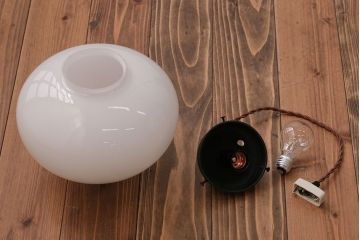 アンティーク　レトロで可愛いガラス天井照明(1)