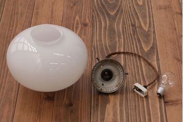 アンティーク　レトロで可愛いガラス天井照明(2)