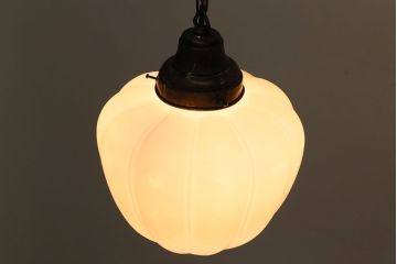 アンティーク　レトロフォルムのガラス天井照明