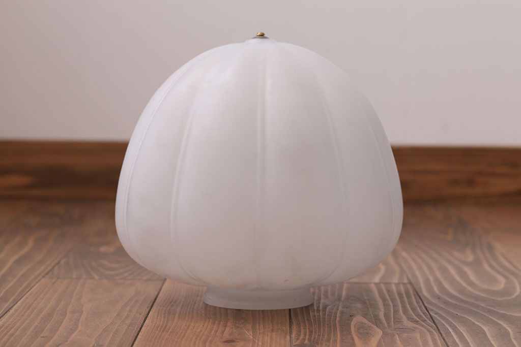 アンティーク　レトロフォルムのガラス天井照明