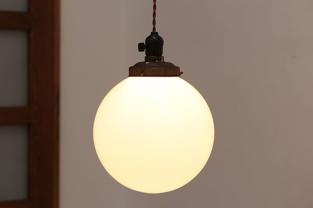 アンティーク　レトロな球型ガラス天井照明