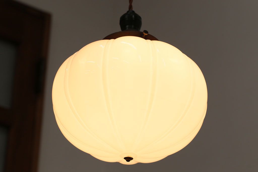 アンティーク　レトロなフォルムのガラス天井照明(2)