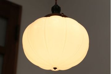 アンティーク　レトロなフォルムのガラス天井照明(2)