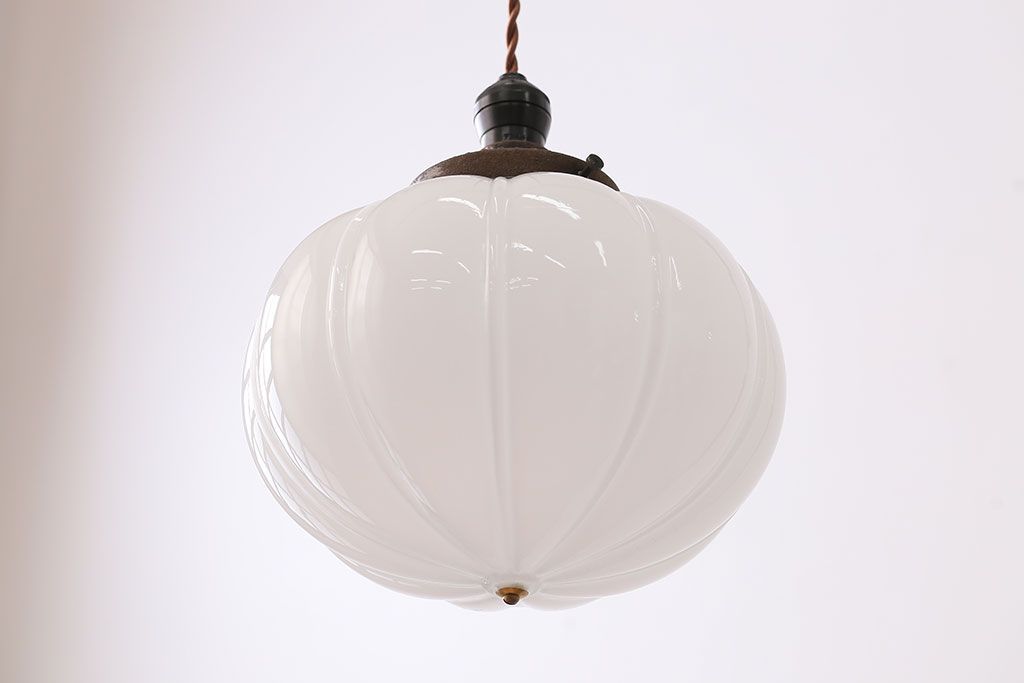 アンティーク　レトロなフォルムのガラス天井照明(2)