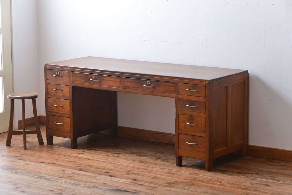 レトロ家具　昭和レトロ　ワイドで薄型の珍しい両袖机