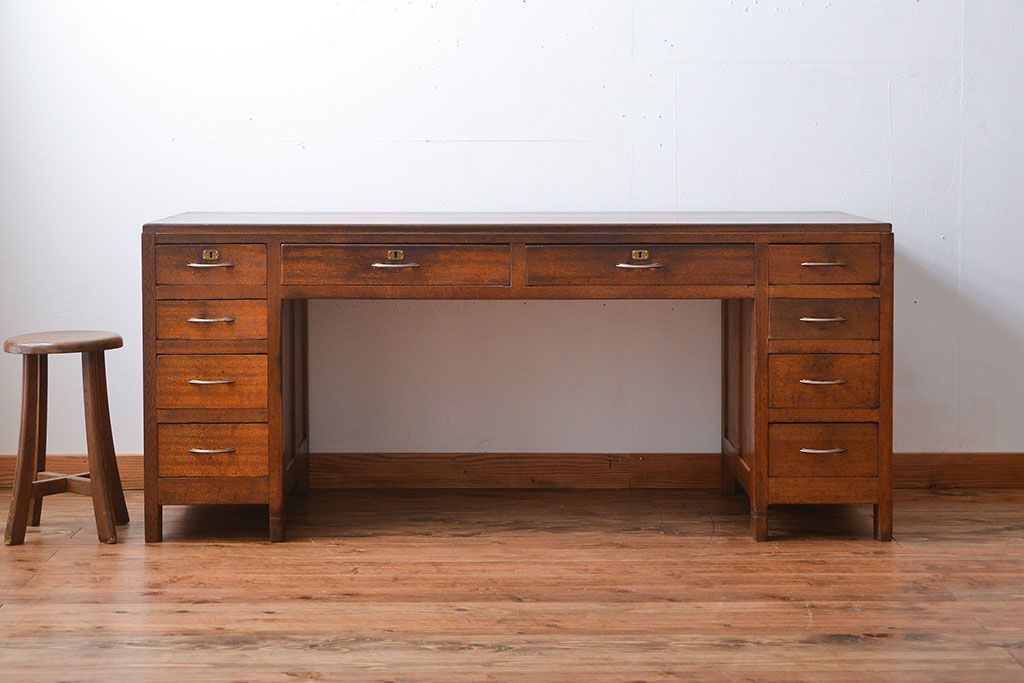 レトロ家具　昭和レトロ　ワイドで薄型の珍しい両袖机