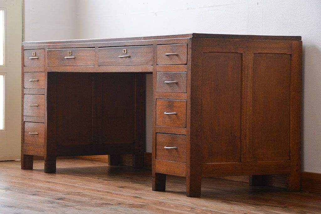 レトロ家具　昭和レトロ　ワイドで薄型の珍しい両袖机