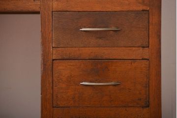 レトロ家具　昭和レトロ　ワイドで薄型の珍しい両袖机