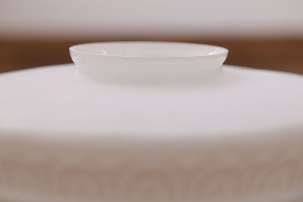 アンティーク　お洒落な陽刻ガラス天井照明