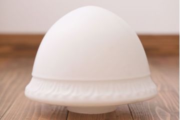 アンティーク　お洒落な陽刻ガラス天井照明