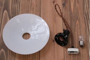 昭和レトロ　平笠天井照明(1)