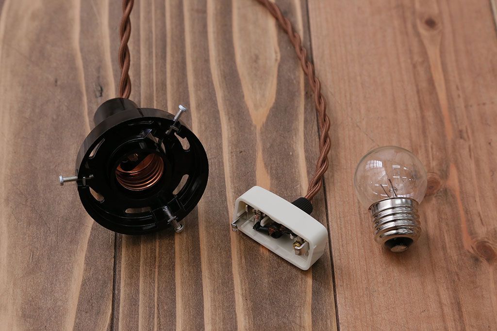 昭和レトロ　平笠天井照明(1)