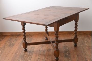アンティーク家具　イギリスアンティーク　オーク材のツイストレッグドローリーフテーブル