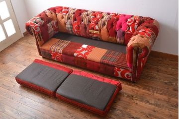 中古　イギリス製　お洒落な3人掛けパッチワークソファ