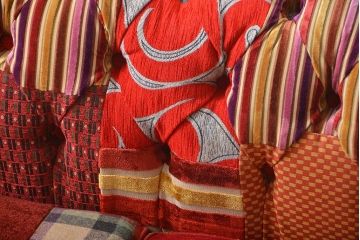 中古　イギリス製　お洒落な3人掛けパッチワークソファ