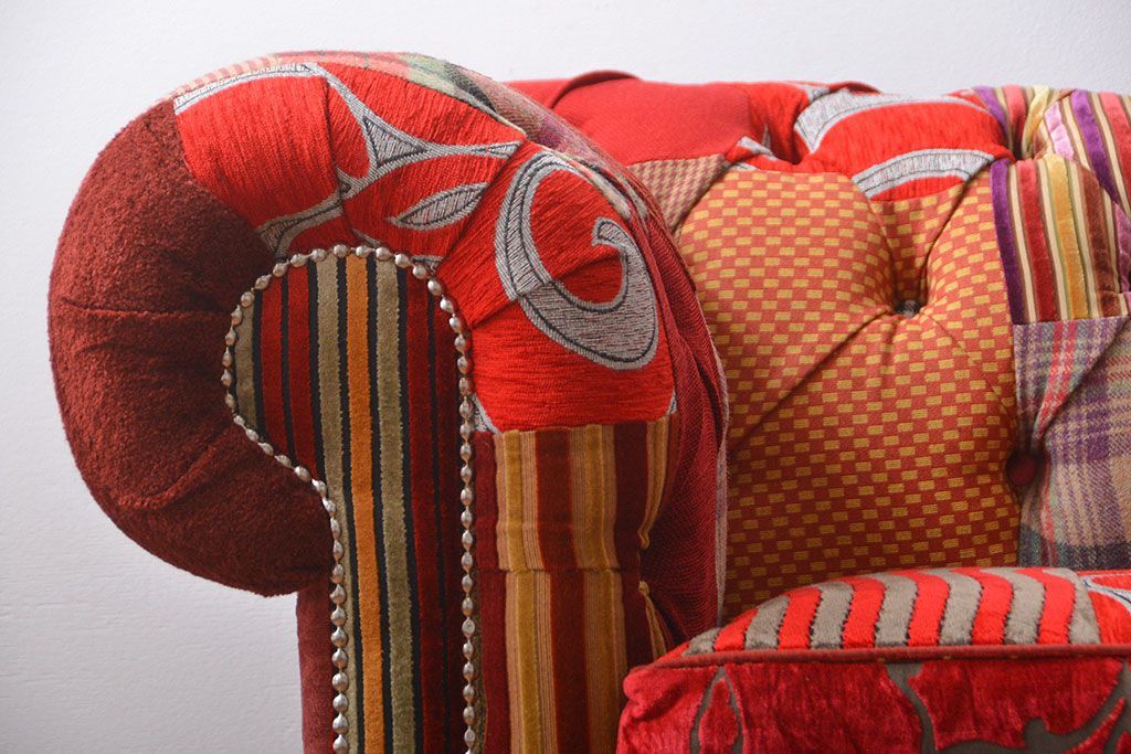 中古　イギリス製　お洒落な3人掛けパッチワークソファ