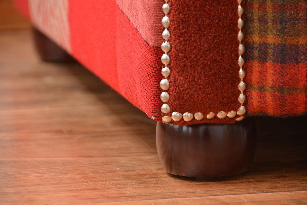 中古　イギリス製　お洒落な3人掛けパッチワークソファ