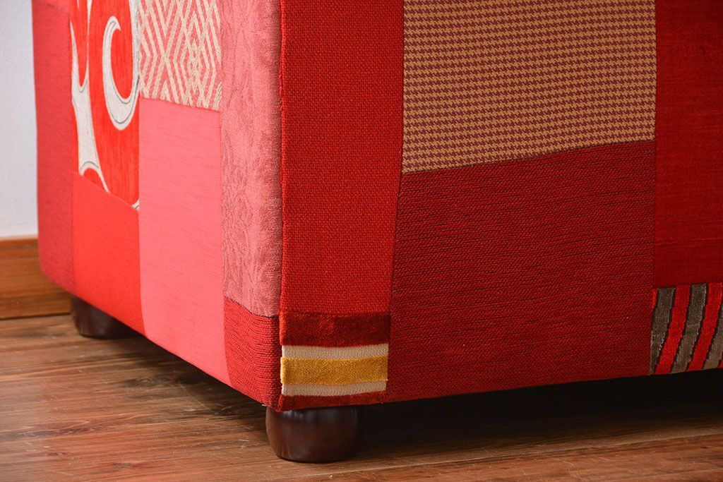 中古　イギリス製　お洒落な3人掛けパッチワークソファ