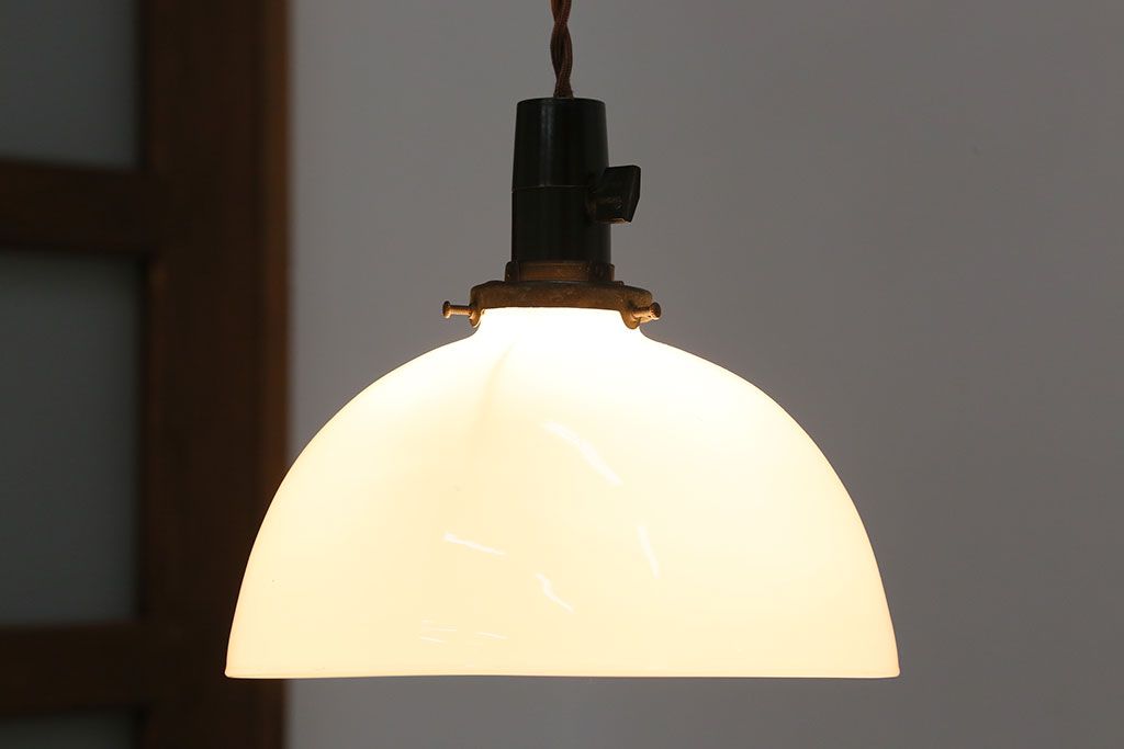 昭和レトロ　シンプルでレトロな電笠