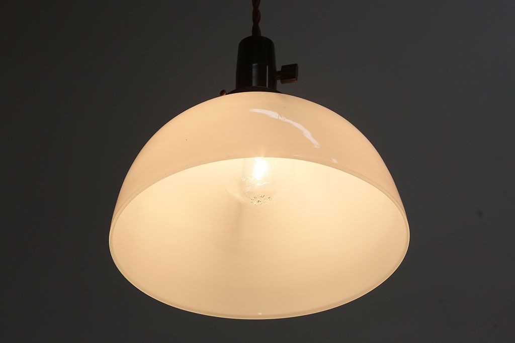 昭和レトロ　シンプルでレトロな電笠