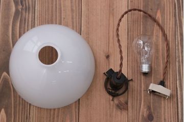 昭和レトロ　シンプルでレトロな電笠