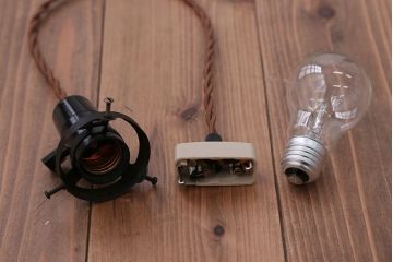 昭和レトロ　シンプルでレトロな電笠