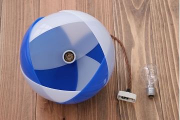 昭和レトロ　カラフルで可愛いペンダントライト