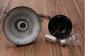 昭和レトロ　大きなかわいいガラス天井照明