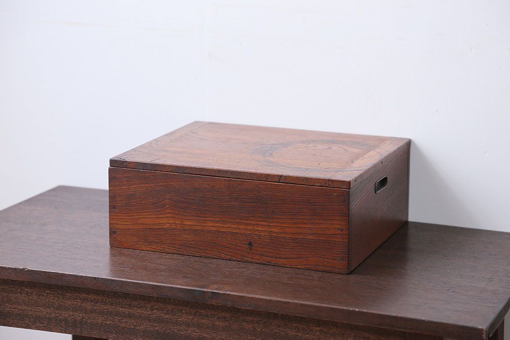 アンティーク雑貨　アンティーク　収納BOXにぴったりのお洒落な木箱