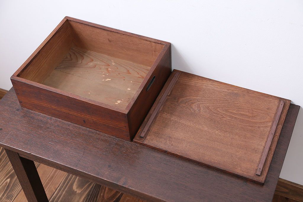 アンティーク雑貨　アンティーク　収納BOXにぴったりのお洒落な木箱