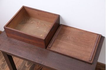アンティーク雑貨　アンティーク　収納BOXにぴったりのお洒落な木箱