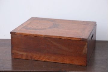 アンティーク雑貨　アンティーク　収納BOXにぴったりのお洒落な木箱