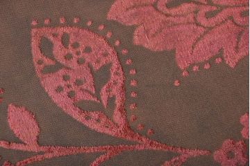 アンティーク家具　イギリスアンティーク　優美でシックなソファ