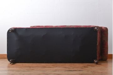 アンティーク家具　イギリスアンティーク　優美でシックなソファ
