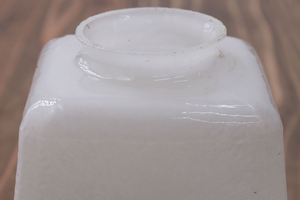 アンティーク　シンプルでレトロな電笠