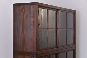 アンティーク家具　アンティーク　引き出し5杯付き大きな重ね引き戸収納棚